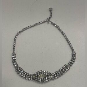Elegant Vintage Silver Crystal Choker